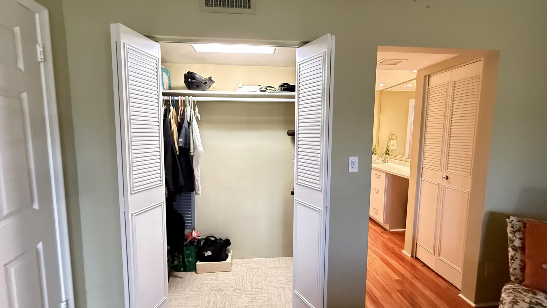 2728 N Garden Dr Drive N, Unit 214, Lake Worth Beach, FL 33461 Photo
