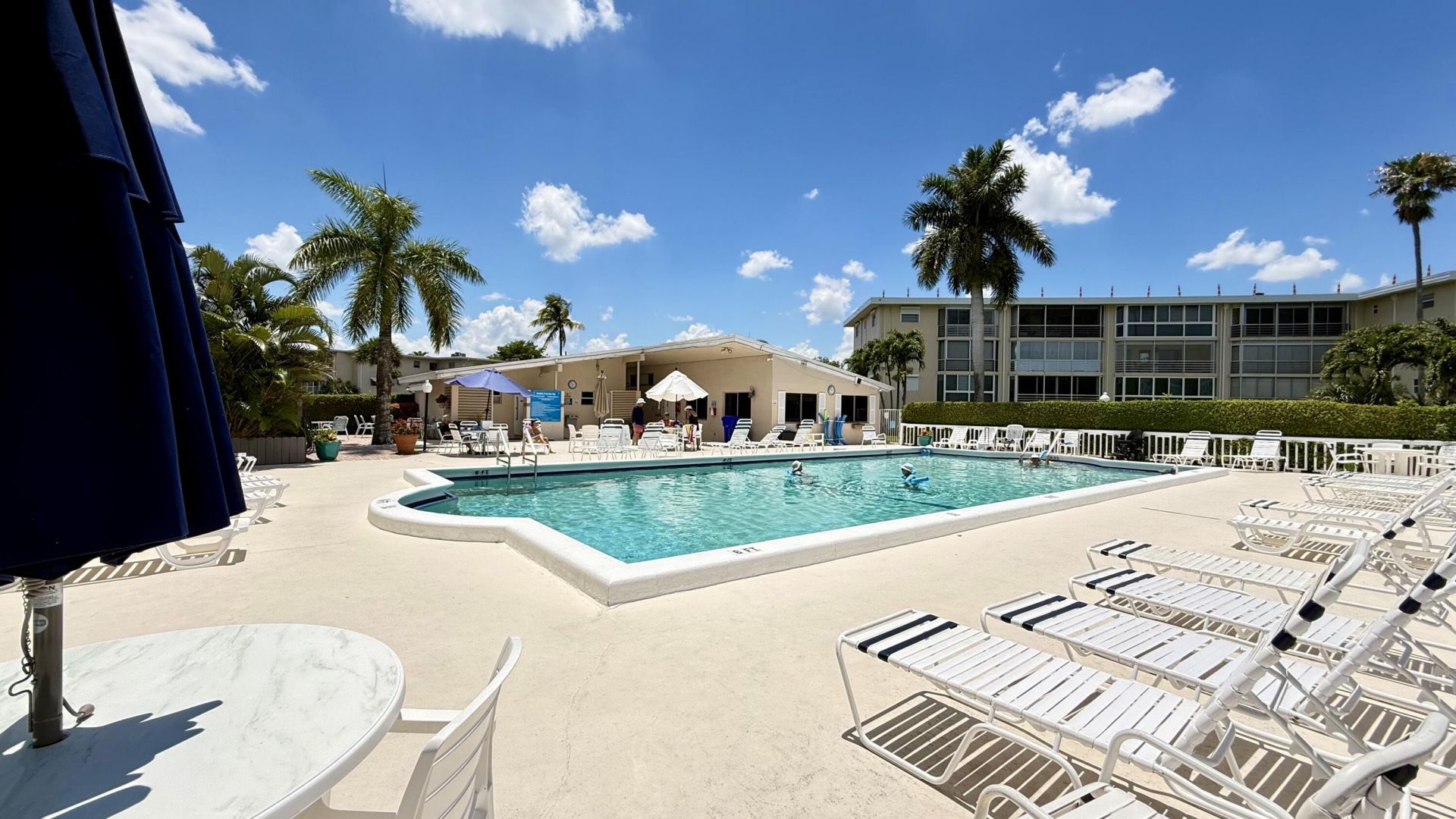 2728 N Garden Dr Drive N, Unit 214, Lake Worth Beach, FL 33461 Photo