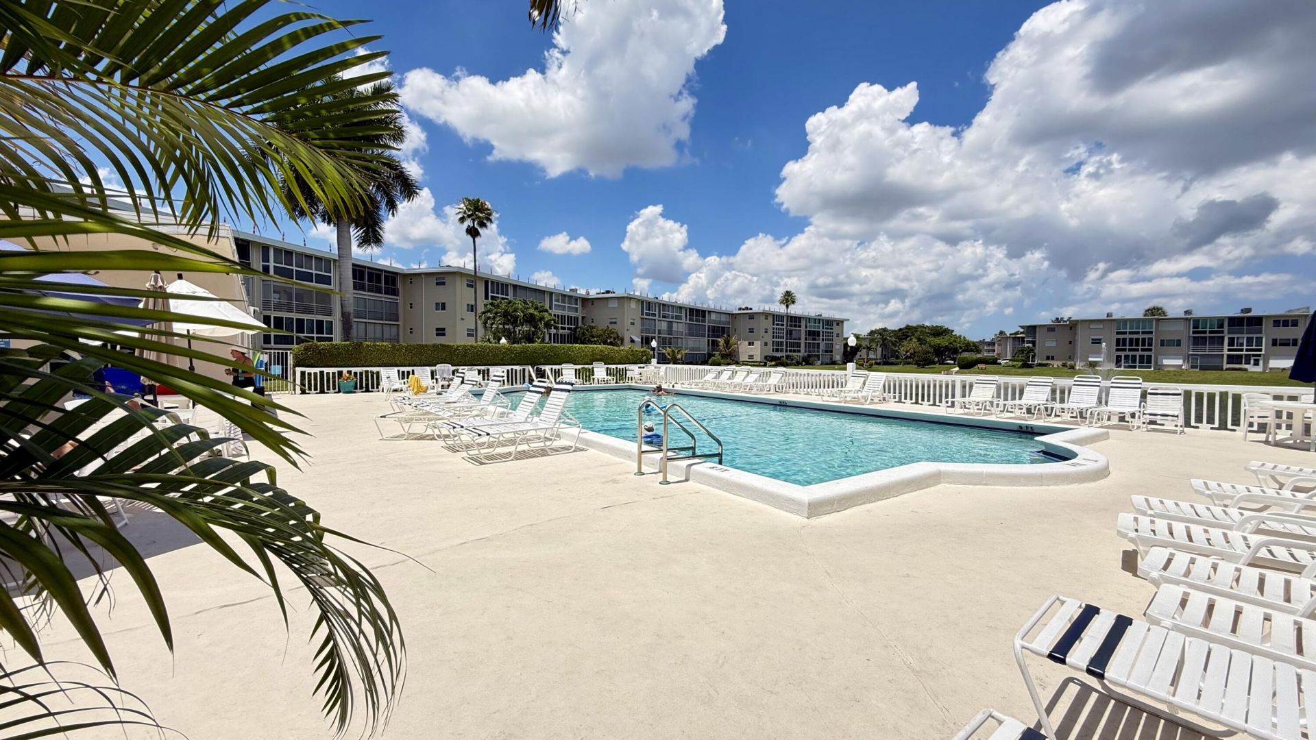 2728 N Garden Dr Drive N, Unit 214, Lake Worth Beach, FL 33461 Photo