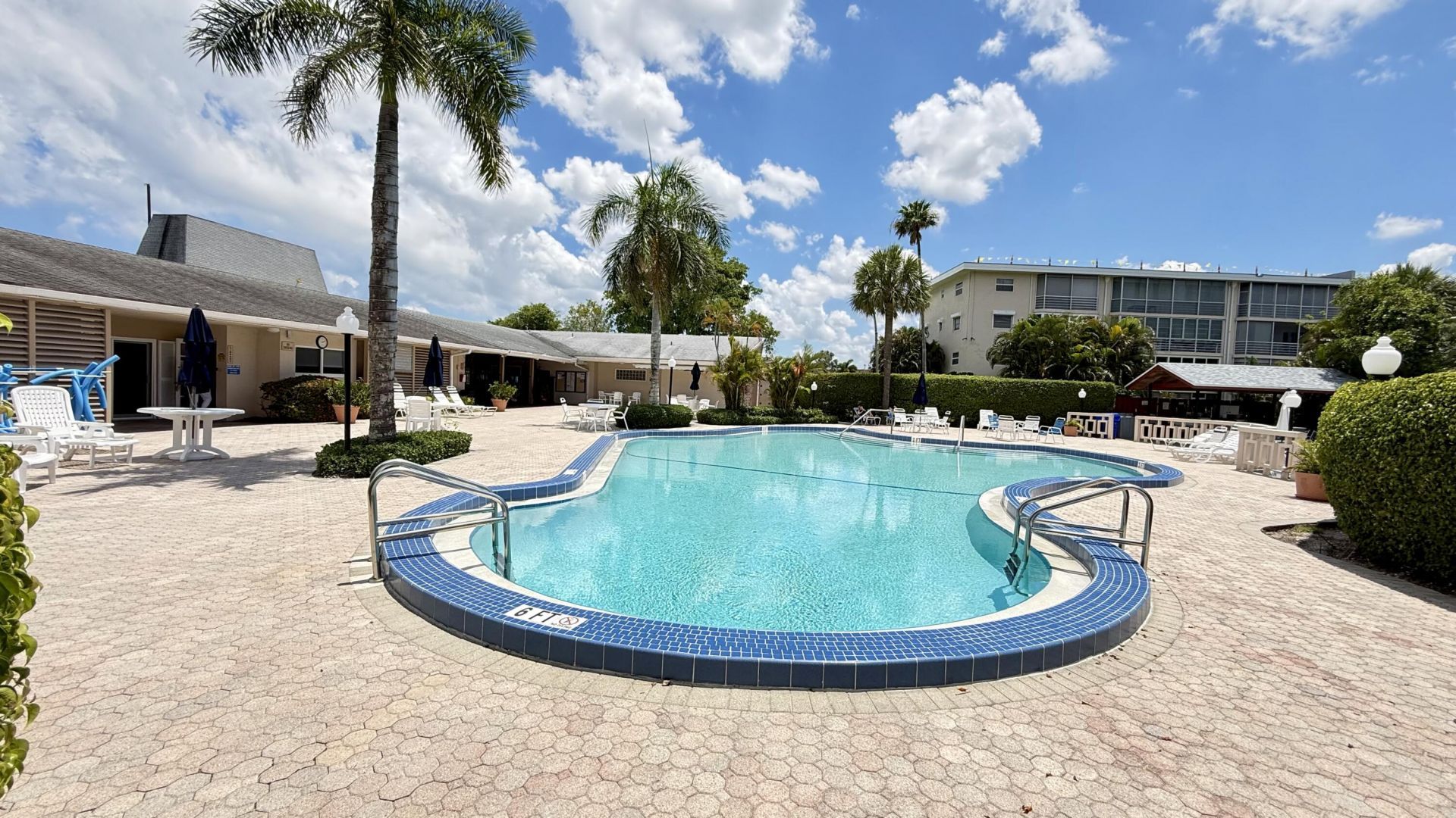 2728 N Garden Dr Drive N, Unit 214, Lake Worth Beach, FL 33461 Photo