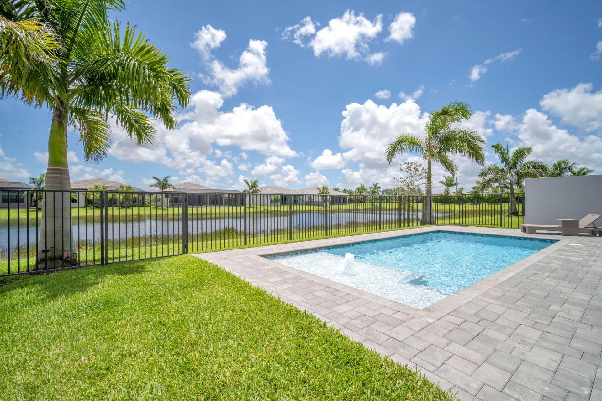 9651 Spruce Woods Drive, Boynton Beach, FL 33473 Photo