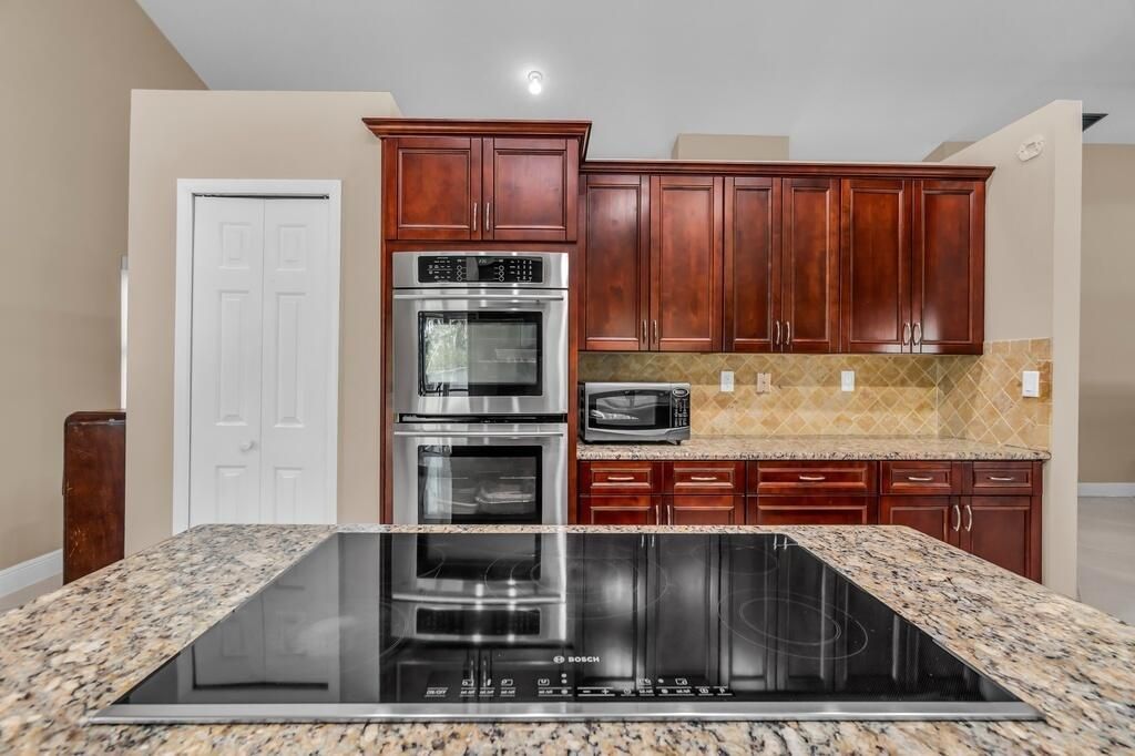 895 NW 110th Lane, Coral Springs, FL 33071 Photo