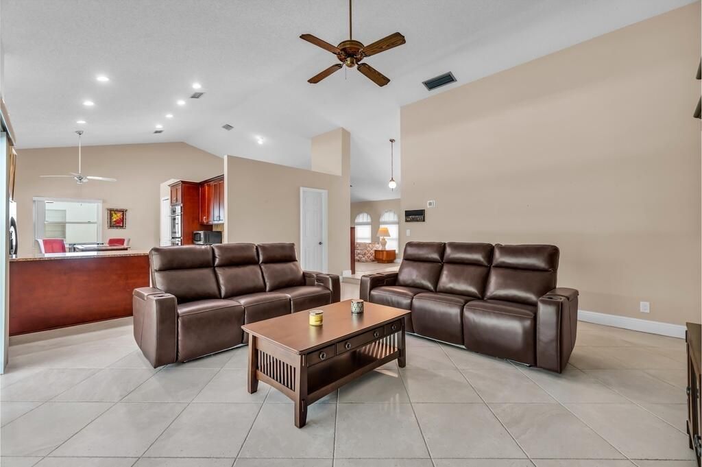 895 NW 110th Lane, Coral Springs, FL 33071 Photo