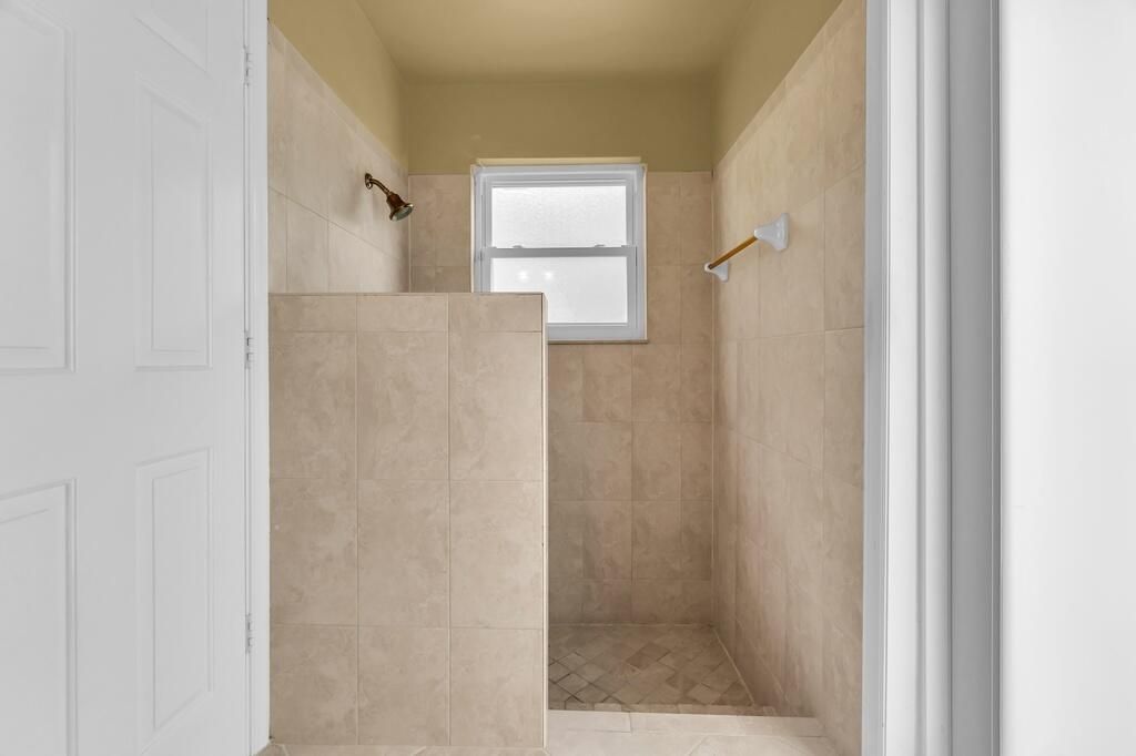 895 NW 110th Lane, Coral Springs, FL 33071 Photo