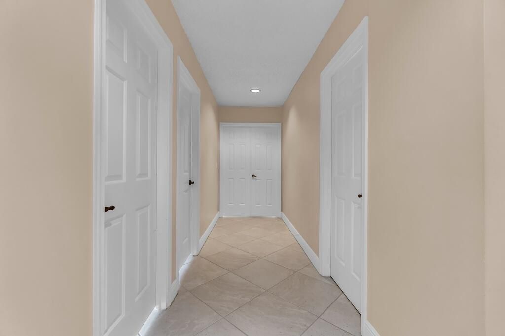 895 NW 110th Lane, Coral Springs, FL 33071 Photo