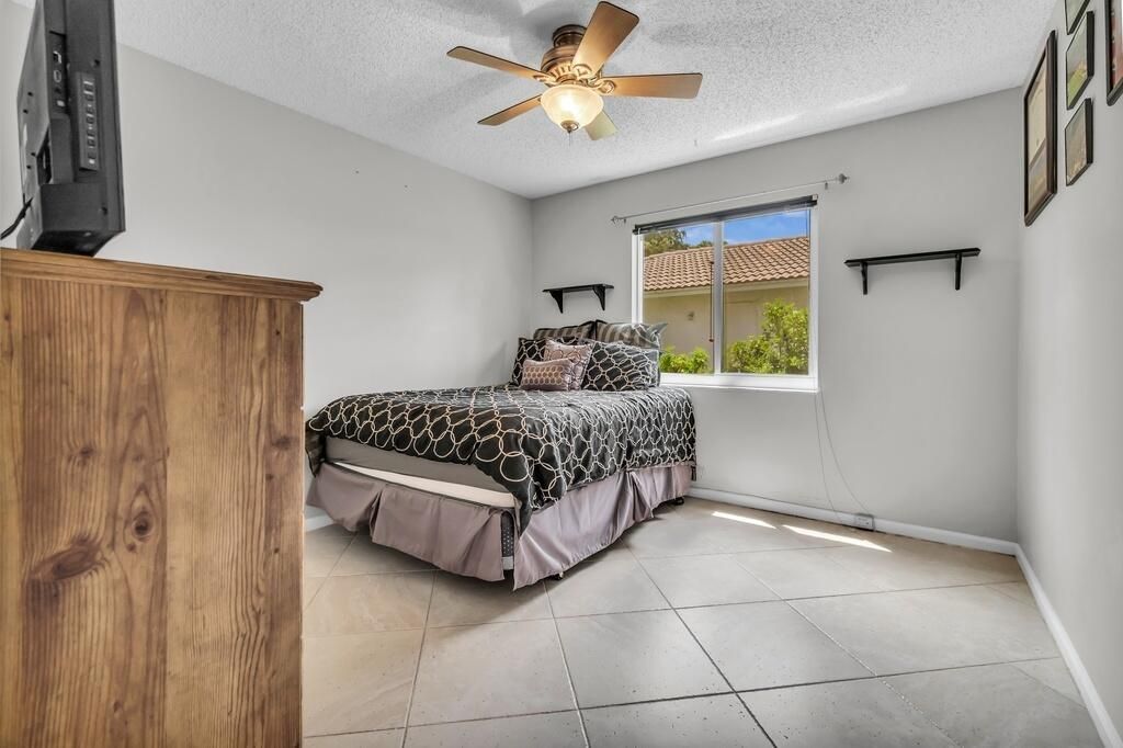 895 NW 110th Lane, Coral Springs, FL 33071 Photo