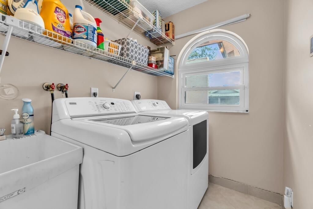 895 NW 110th Lane, Coral Springs, FL 33071 Photo