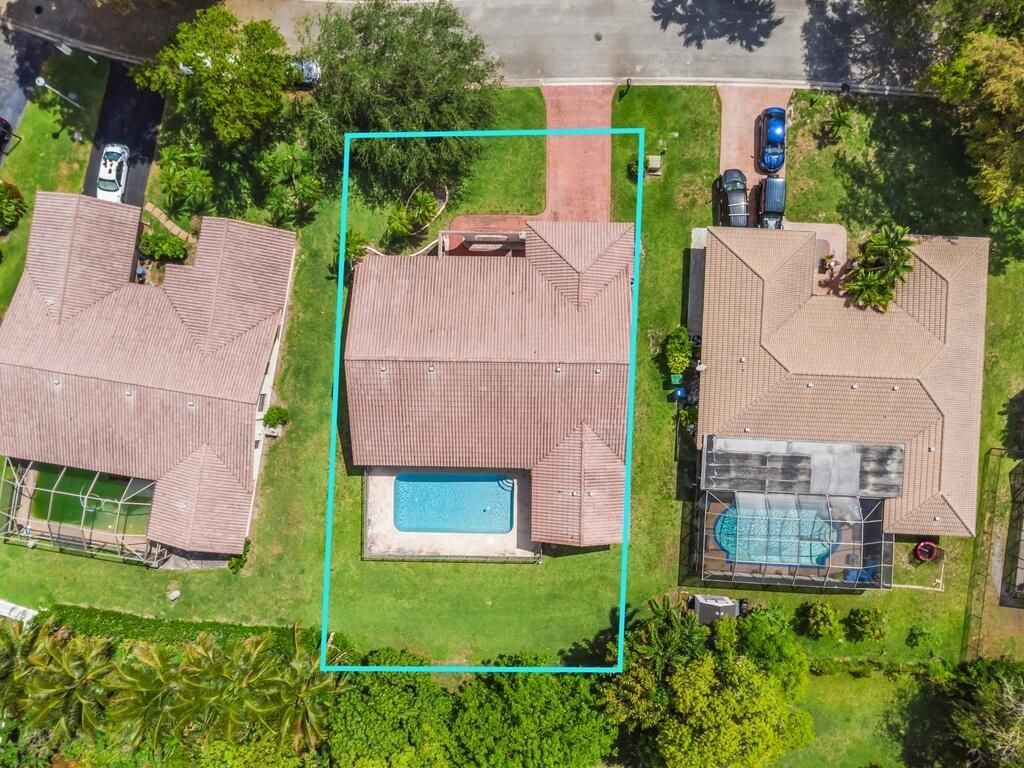 895 NW 110th Lane, Coral Springs, FL 33071 Photo