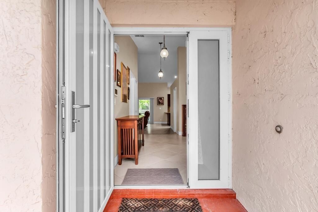 895 NW 110th Lane, Coral Springs, FL 33071 Photo
