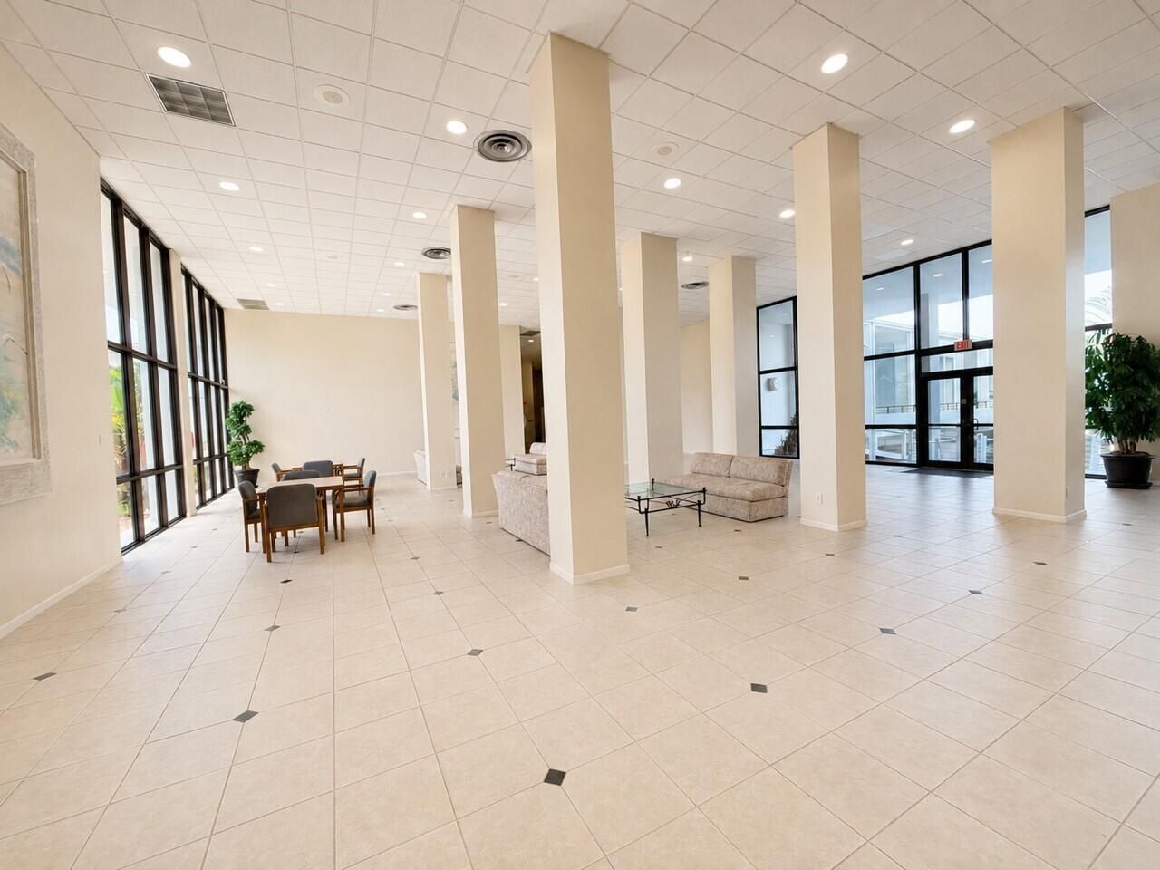 3589 S Ocean Boulevard, Unit 404, South Palm Beach, FL 33480 Photo