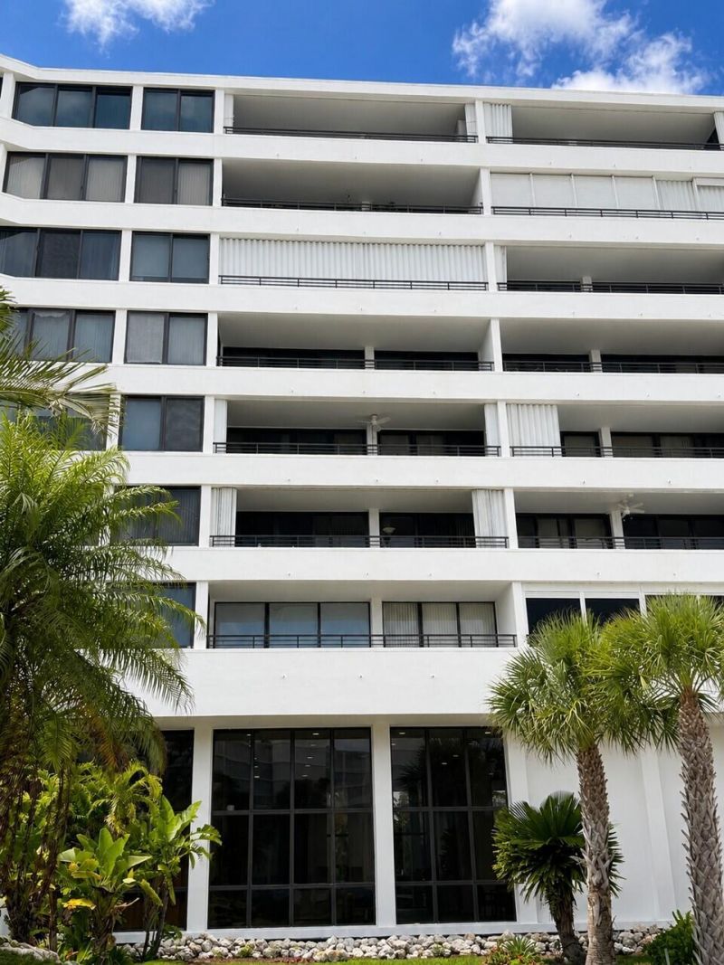 3589 S Ocean Boulevard, Unit 404, South Palm Beach, FL 33480 Photo
