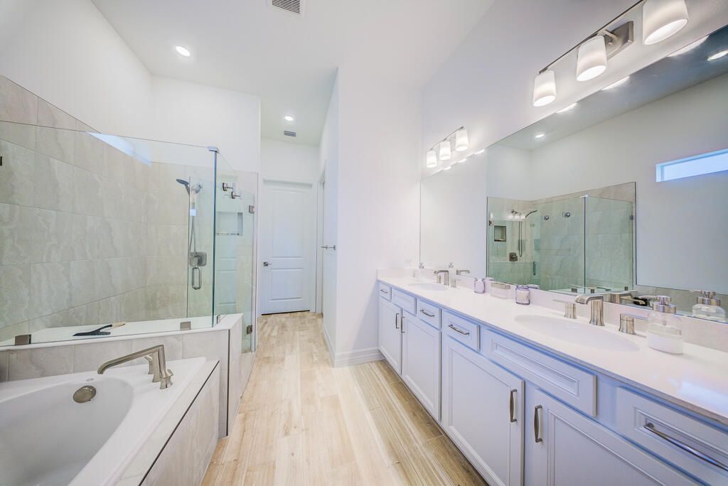 10562 Northbrook Circle, Palm Beach Gardens, FL 33412 Photo