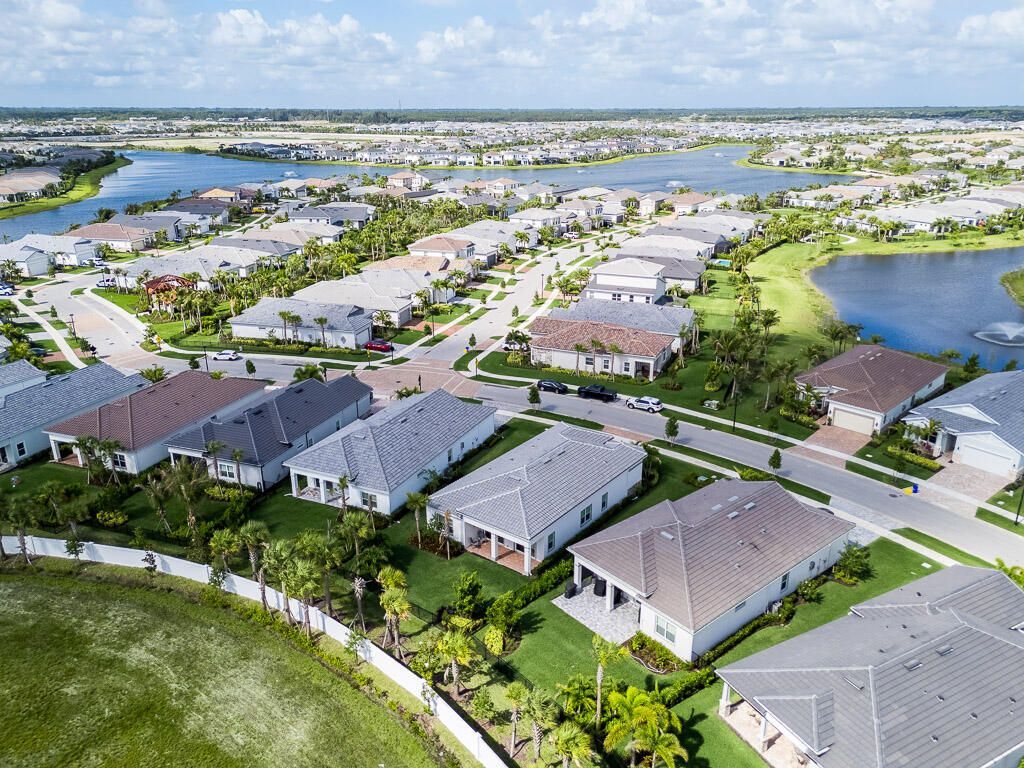 10562 Northbrook Circle, Palm Beach Gardens, FL 33412 Photo