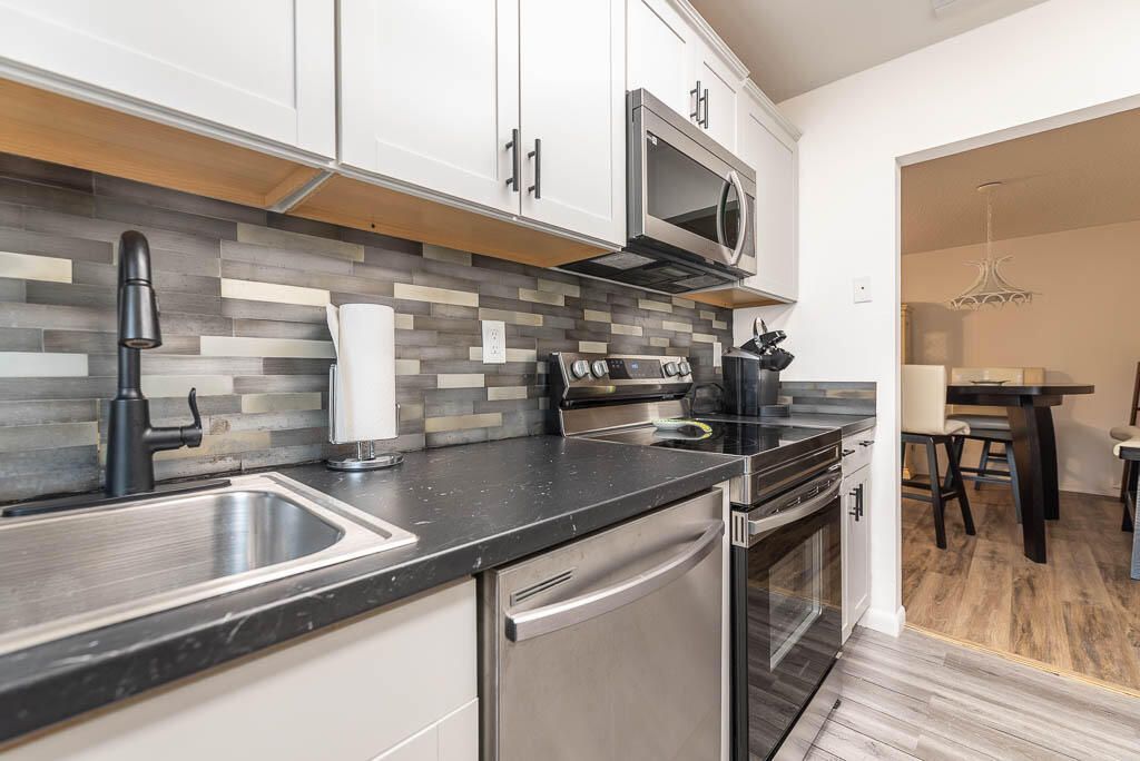 5061 Lakefront Boulevard, Unit B, Delray Beach, FL 33484 Photo