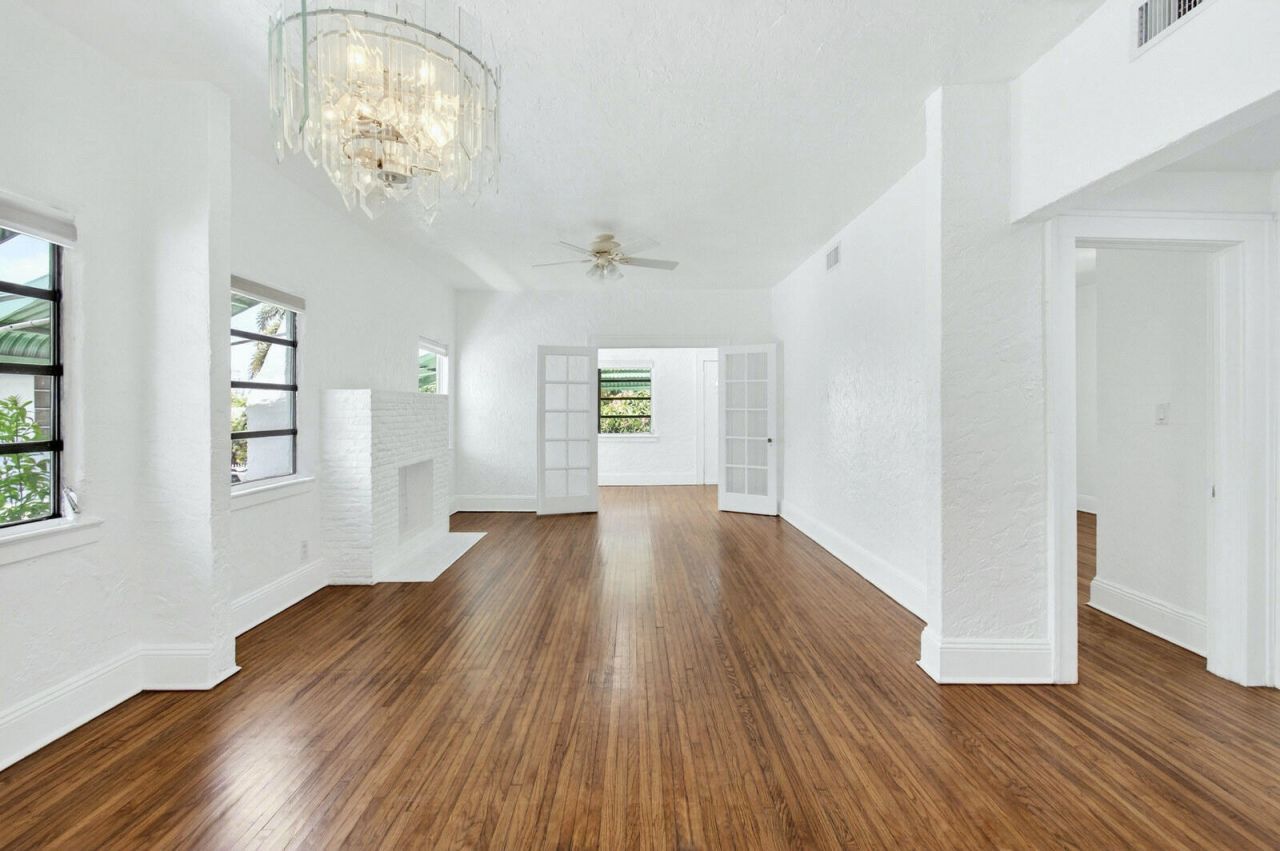 909 N B Street, Lake Worth Beach, FL 33460 Photo