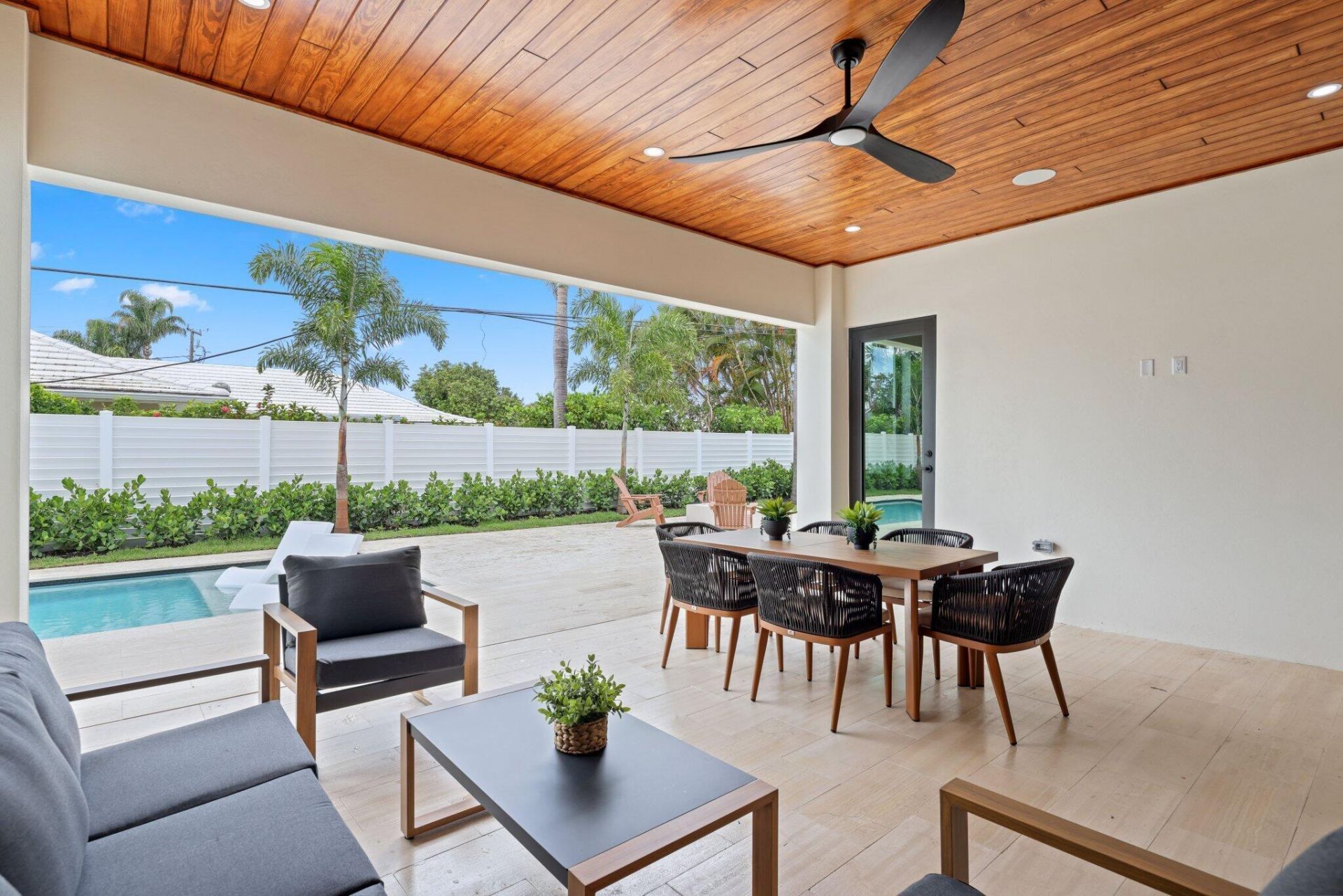 1160 Emerald Lane, Riviera Beach, FL 33404 Photo