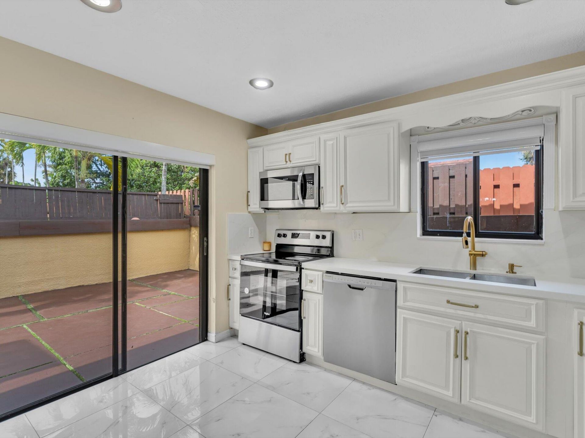 20331 NE 10th Court, Miami, FL 33179 Photo