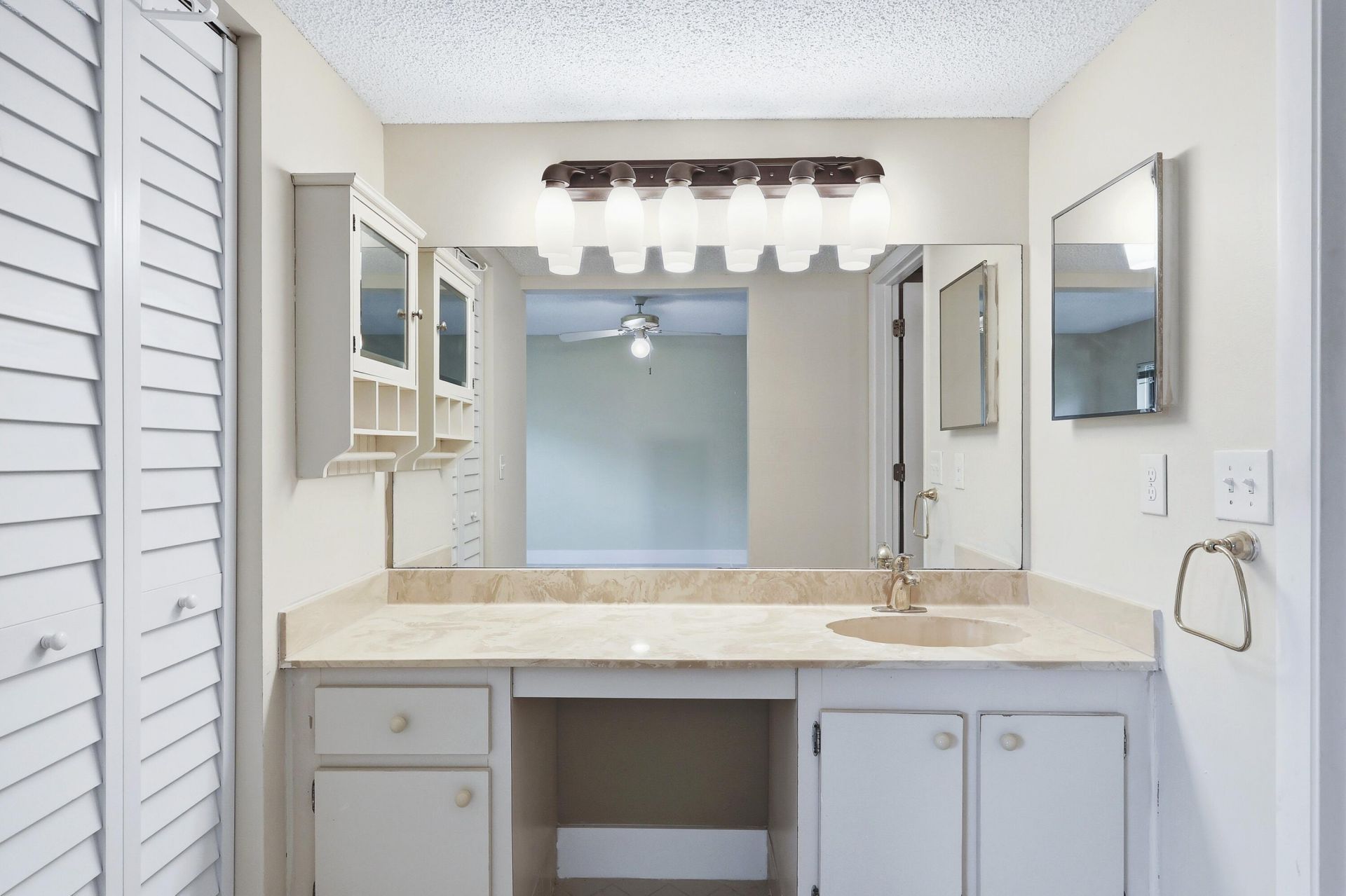 3242 Perimeter Drive, Greenacres, FL 33467 Photo