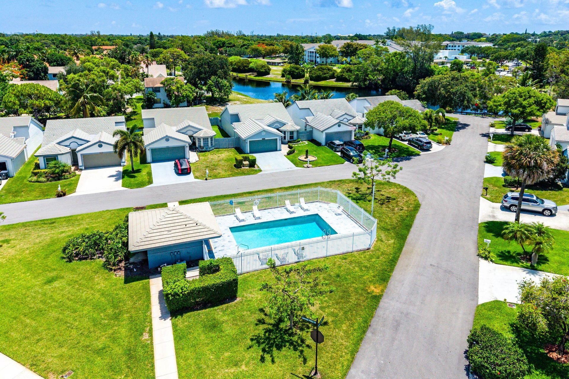 2810 Sand Pines Court, Lake Worth, FL 33462 Photo