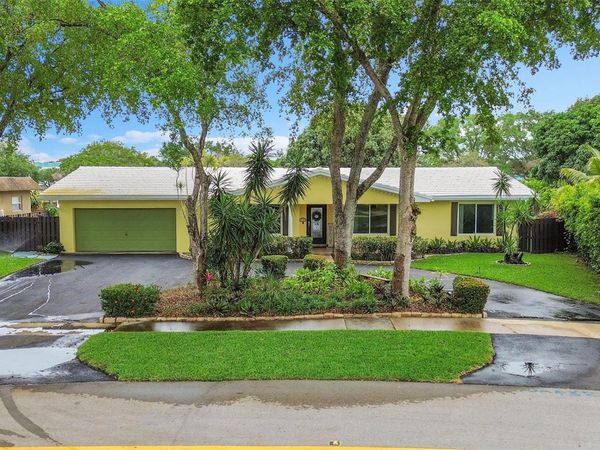 1480 SW 66th Terrace, Plantation, FL 33317