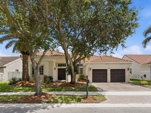 832 Heritage Drive, Weston, FL 33326