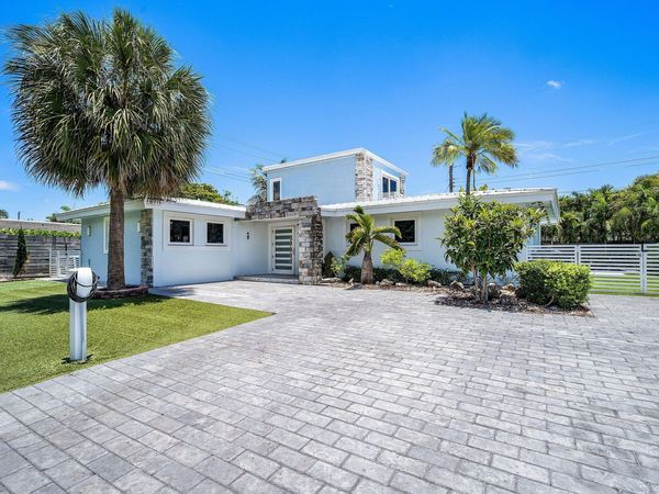 5920 NE 21st Road, Fort Lauderdale, FL 33308