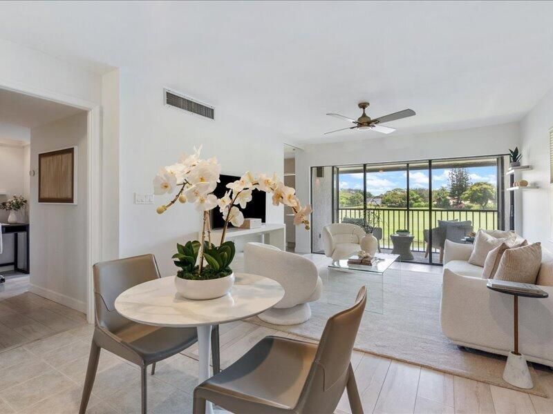 551 Greensward Lane, Unit 204-d, Delray Beach, FL 33445 Photo