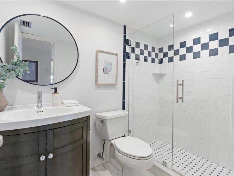 551 Greensward Lane, Unit 204-d, Delray Beach, FL 33445 Photo