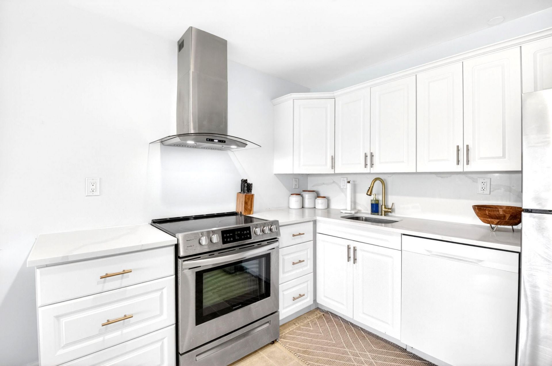 551 Greensward Lane, Unit 204-d, Delray Beach, FL 33445 Photo