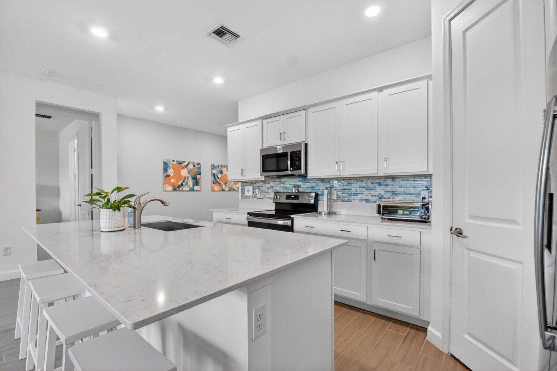 6026 Henderson Way, West Palm Beach, FL 33415 Photo