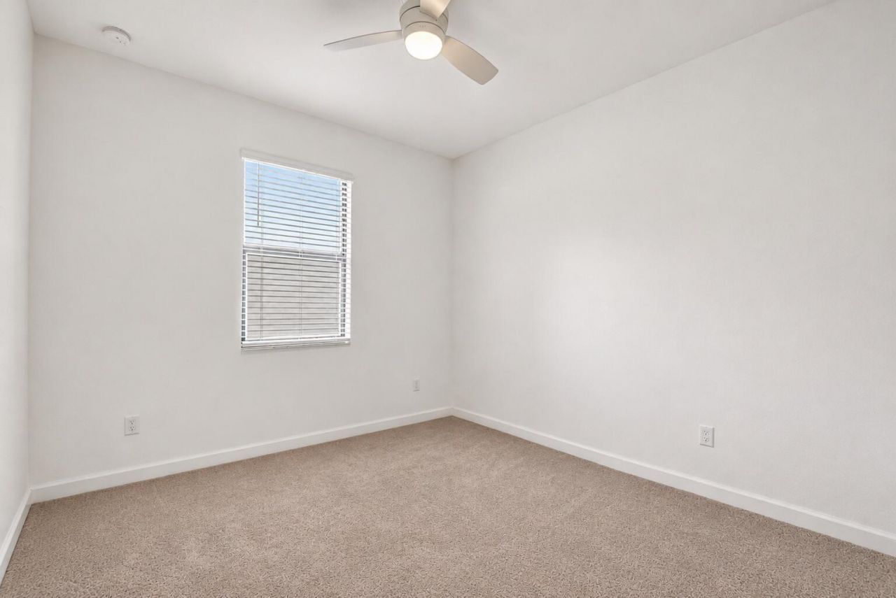 6026 Henderson Way, West Palm Beach, FL 33415 Photo