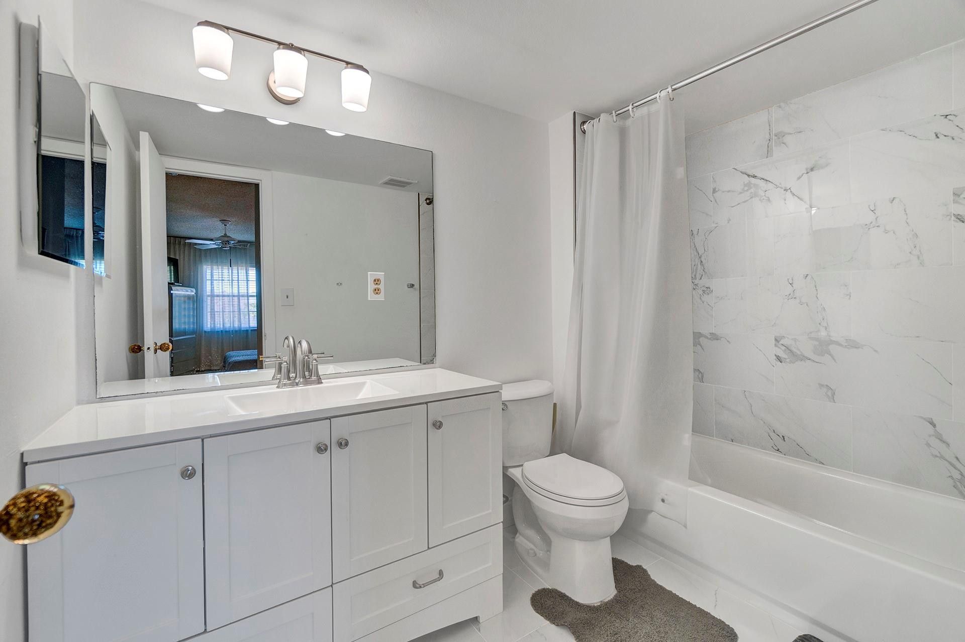 5190 E Sabal Palm Boulevard, Unit 304, Tamarac, FL 33319 Photo