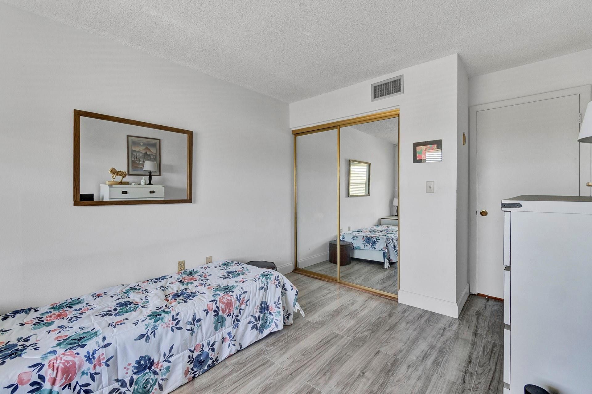 5190 E Sabal Palm Boulevard, Unit 304, Tamarac, FL 33319 Photo