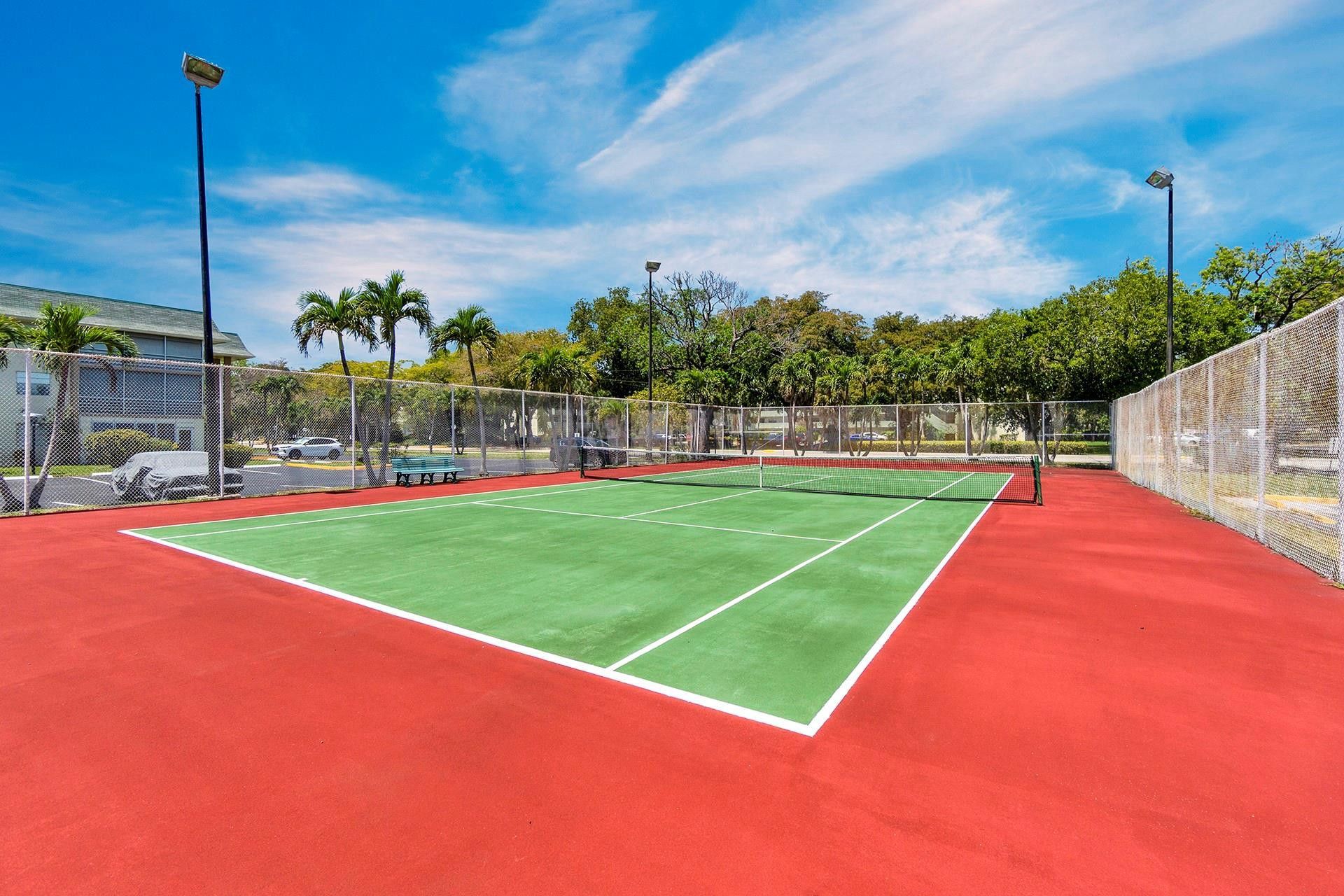 5190 E Sabal Palm Boulevard, Unit 304, Tamarac, FL 33319 Photo