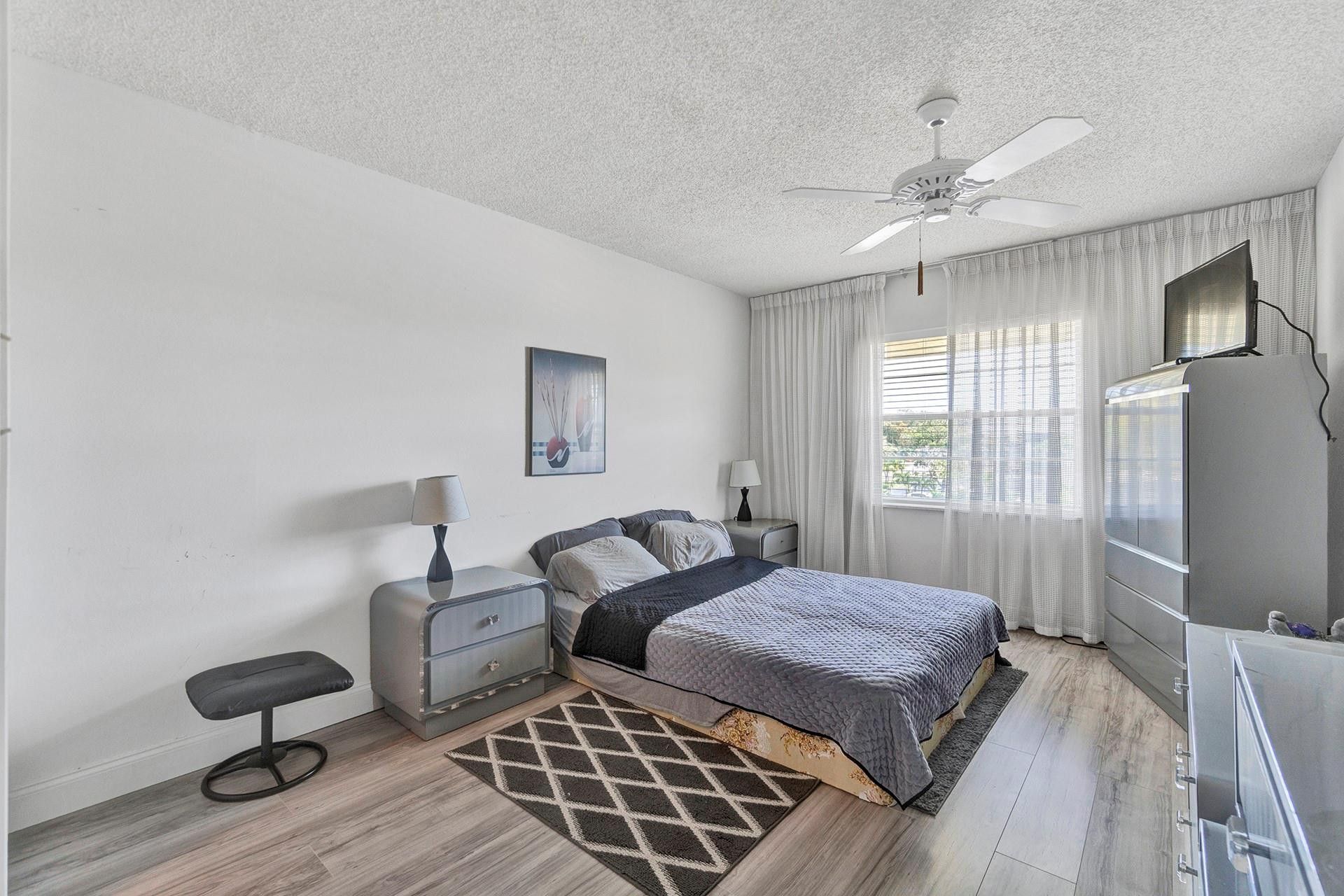 5190 E Sabal Palm Boulevard, Unit 304, Tamarac, FL 33319 Photo