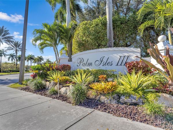 7685 Springwater Place, Unit 201, Boynton Beach, FL 33437