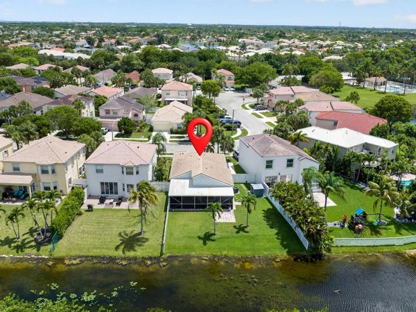 1489 NW 153rd Avenue, Pembroke Pines, FL 33028