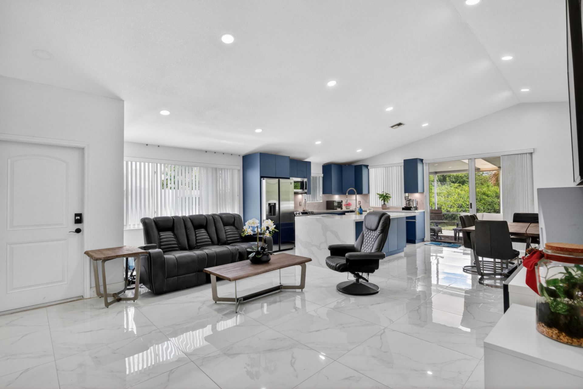 1489 NW 153rd Avenue, Pembroke Pines, FL 33028 Photo