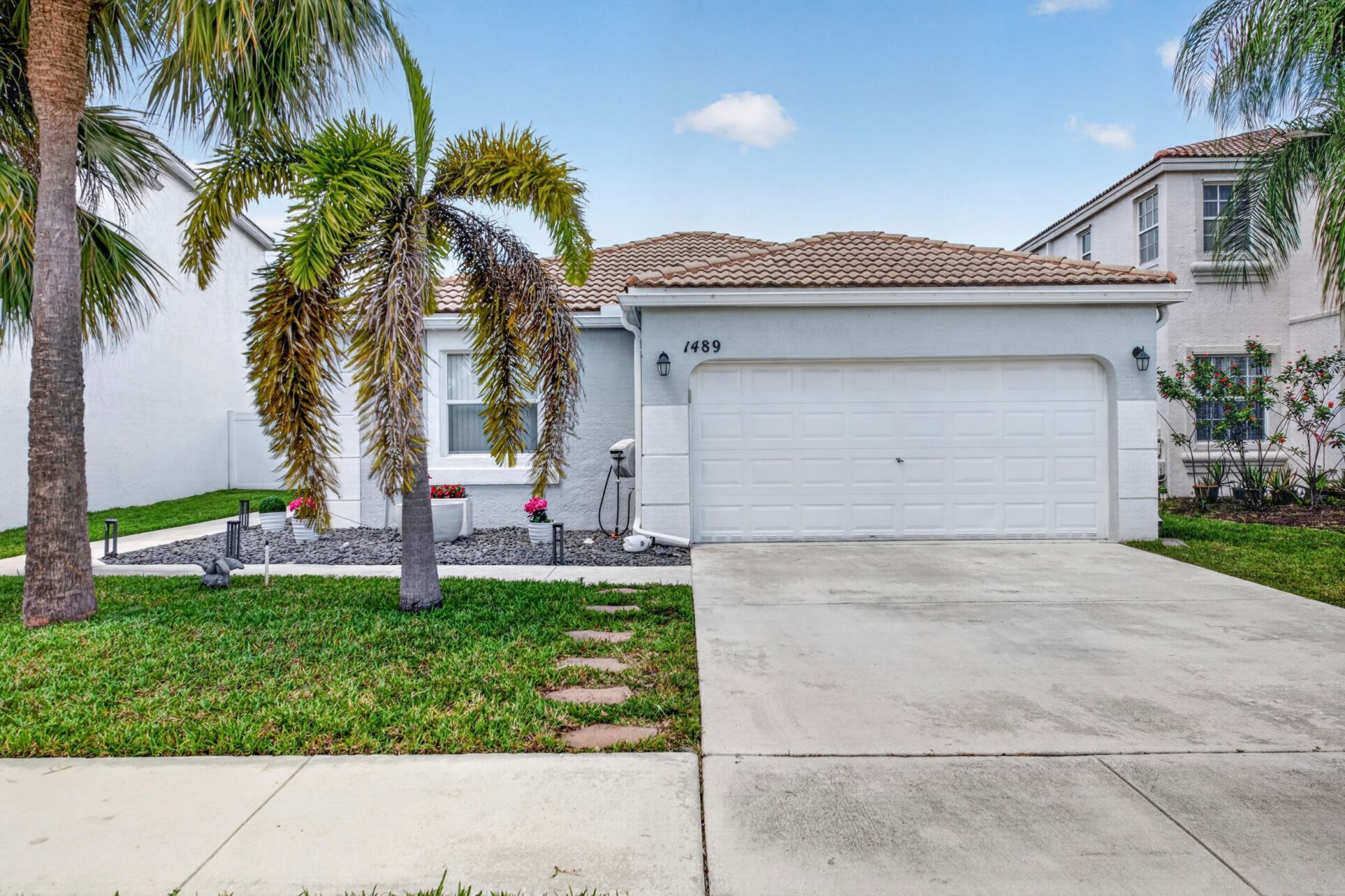 1489 NW 153rd Avenue, Pembroke Pines, FL 33028 Photo