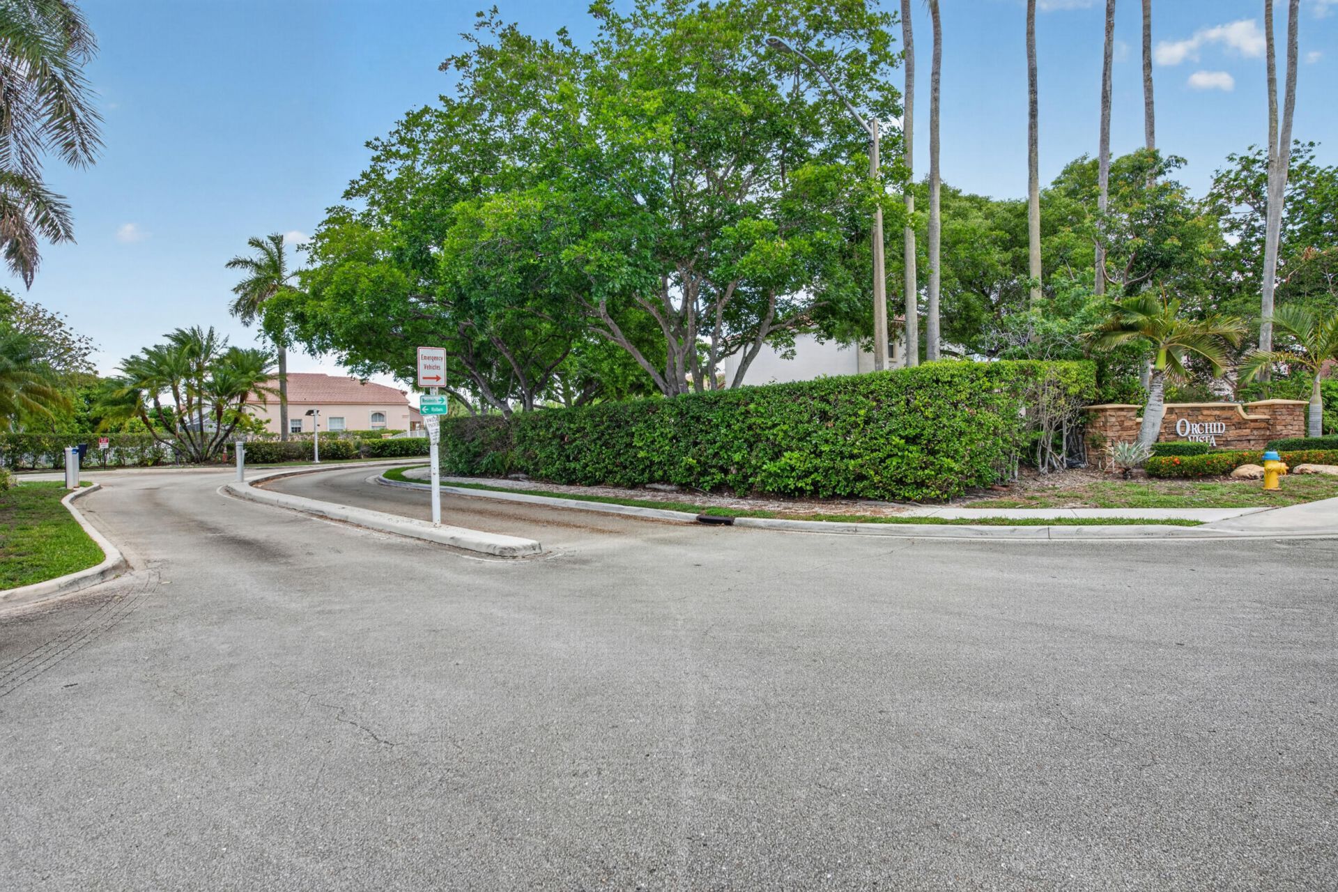 1489 NW 153rd Avenue, Pembroke Pines, FL 33028 Photo