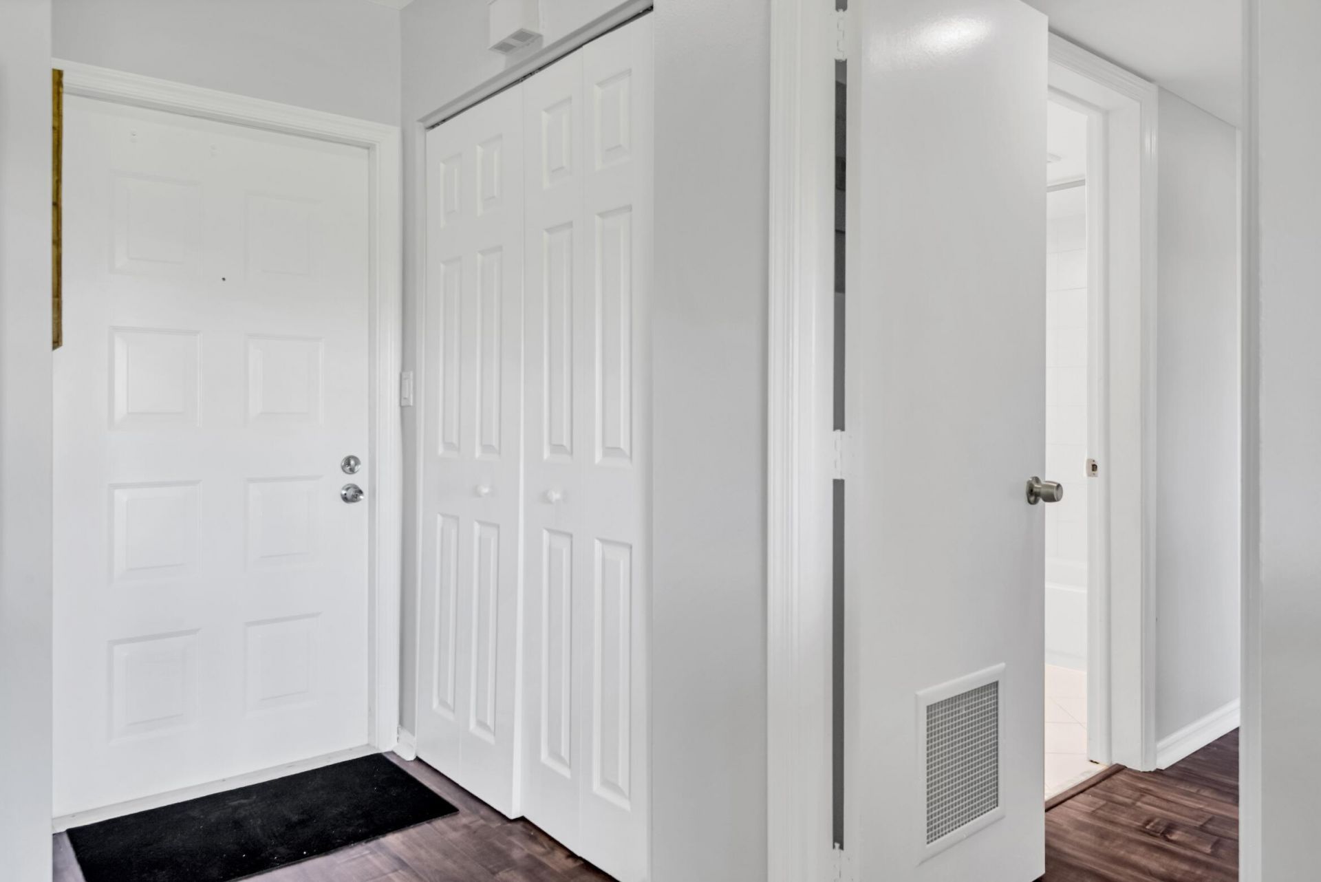 401 Greensward Lane, Unit 102-a, Delray Beach, FL 33445 Photo