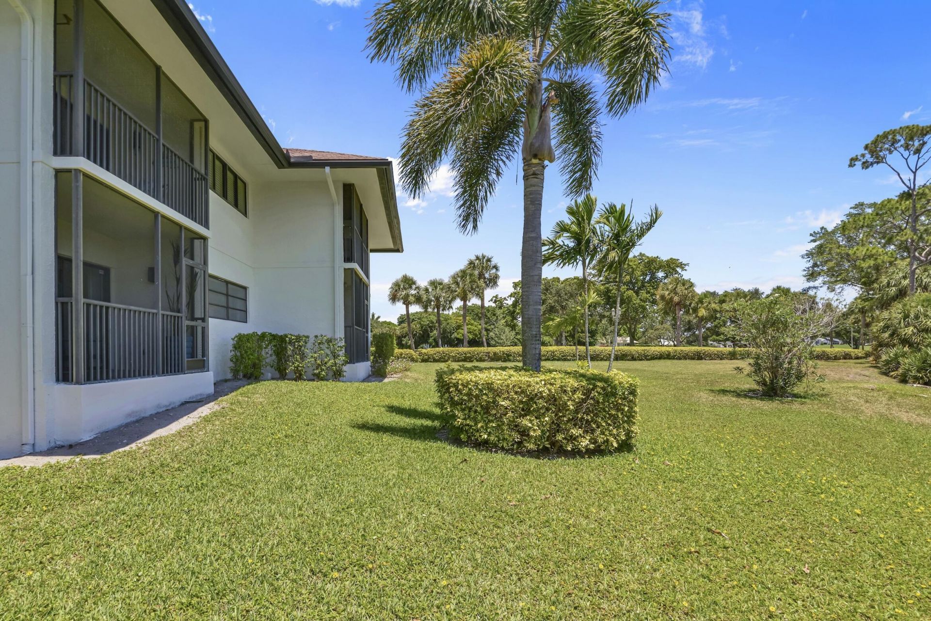 401 Greensward Lane, Unit 102-a, Delray Beach, FL 33445 Photo