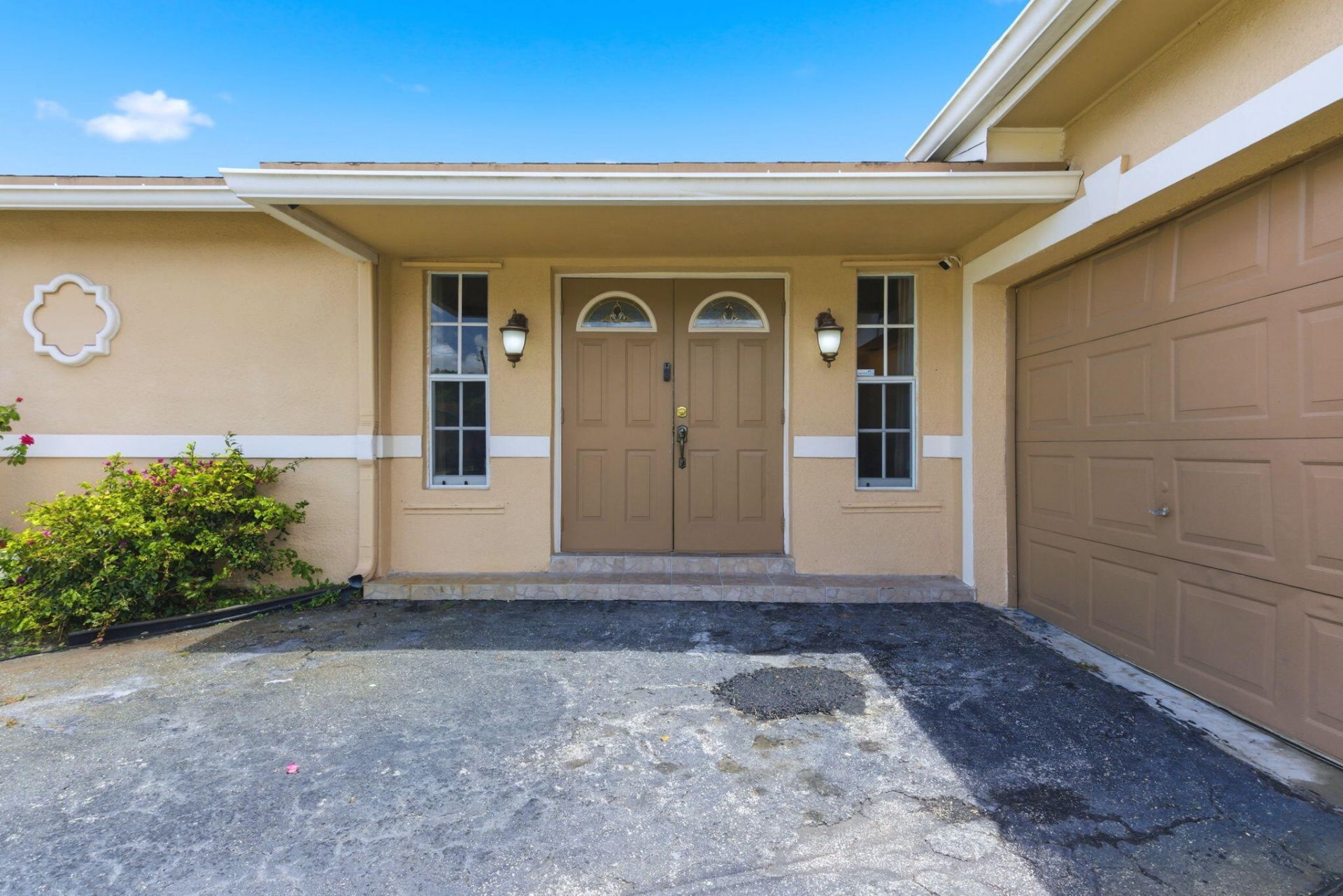 10691 NW 26th Place, Sunrise, FL 33322 Photo