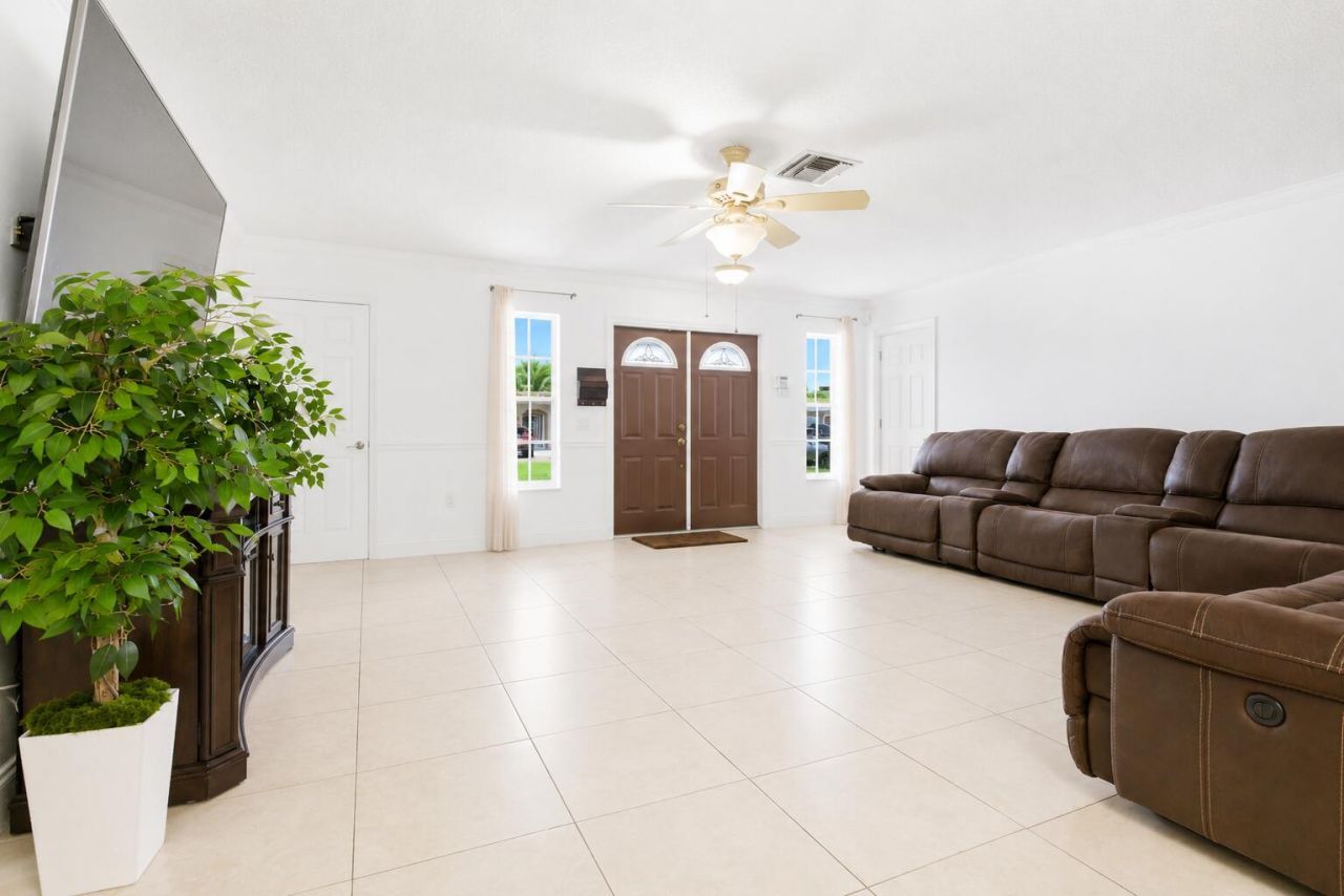 10691 NW 26th Place, Sunrise, FL 33322 Photo
