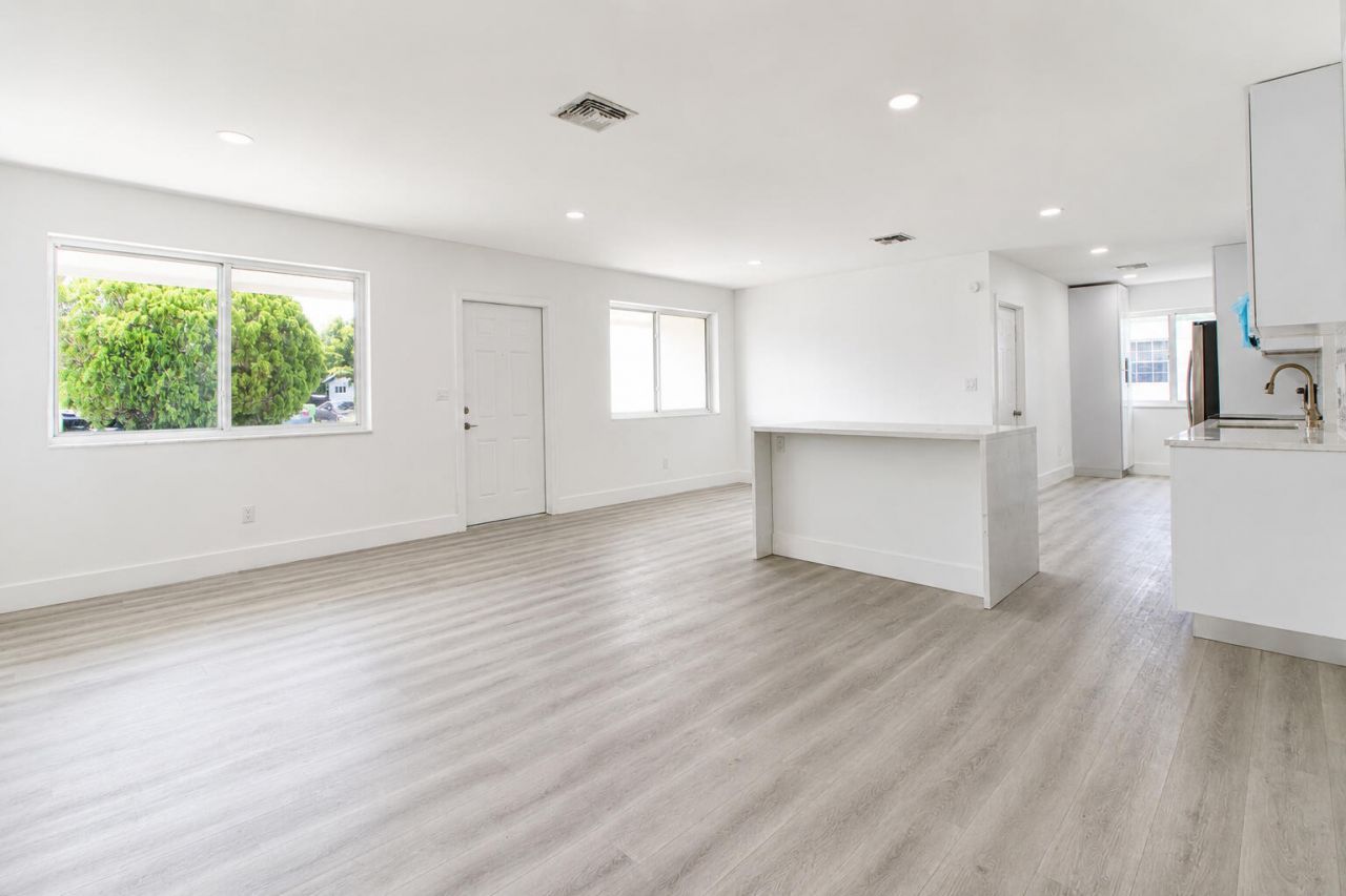 2440 NW 63rd Terrace, Sunrise, FL 33313 Photo