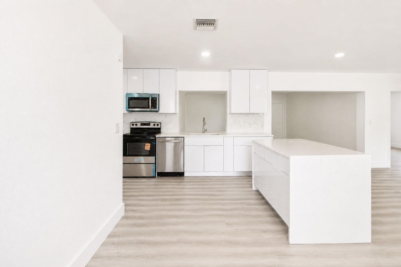 2440 NW 63rd Terrace, Sunrise, FL 33313 Photo