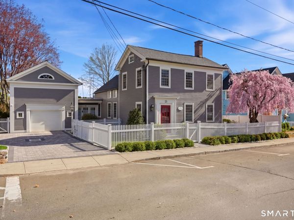 25 Pratt, Essex, CT 06426