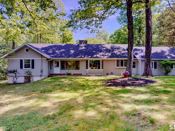 133 Chambers , Danbury, CT 06811