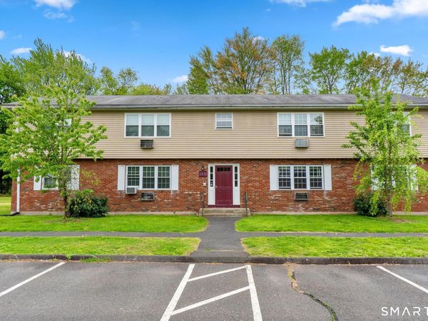 1081 Blue Hills, Unit B, Bloomfield, CT 06002