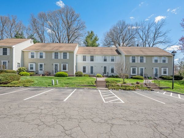 4 Hubbard Run , Unit 4, Glastonbury, CT 06033